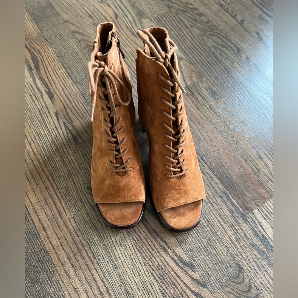 FRYE Women’s shoes